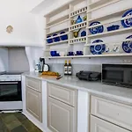 Anthemion Paros - & *